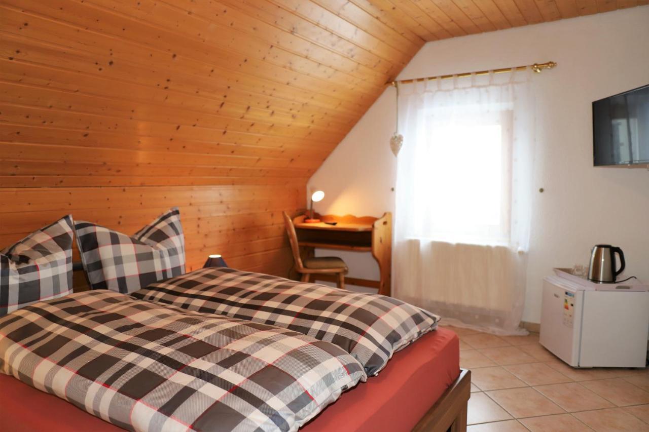 Gaestehaus Willaringen Rickenbach  객실 사진